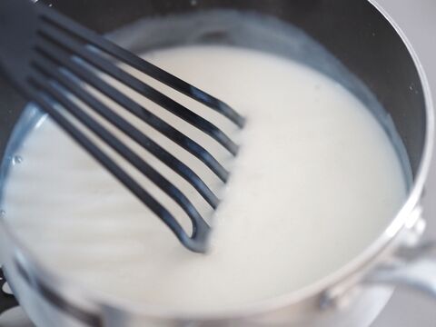 これはハマる 片栗粉で作る いちごのとろける牛乳プリン が新食感でおいしい 暮らしニスタ
