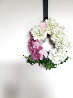 100均素材を使ったリースの作り方 お部屋を年中彩るアイデア25選 暮らしニスタ 100均素材を使ったリースの作り方 お部屋を年中彩るアイデア25選 暮らしニスタ