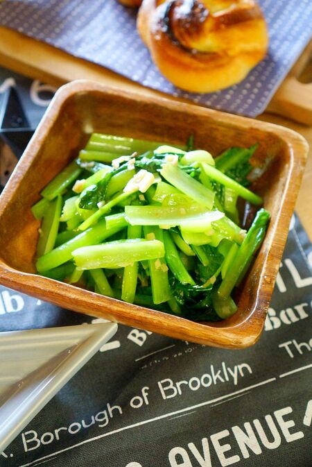 味付け不要！炒めるだけで簡単！小松菜のアンチョビ炒めのレシピ