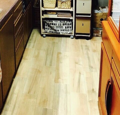 キッチンdiy クッションフロアで ちょこっとシックなカフェ風の床に 暮らしニスタ キッチンdiy クッションフロアで ちょこっとシックなカフェ風の床に 暮らしニスタ