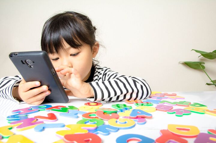 「うちの子、もしやネット依存症?」気になる様子とママの対処法、教えます!