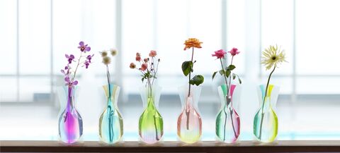 ビニールの折りたためる花瓶 D Brosのフラワーベースがおしゃれすぎる 暮らしニスタ ビニールの折りたためる花瓶 D Brosのフラワーベースがおしゃれすぎる 暮らしニスタ