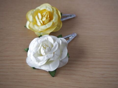 5分で完成 100均のペーパーフラワーで簡単ヘアアクセサリー 暮らしニスタ 5分で完成 100均のペーパーフラワーで簡単ヘアアクセサリー 暮らしニスタ