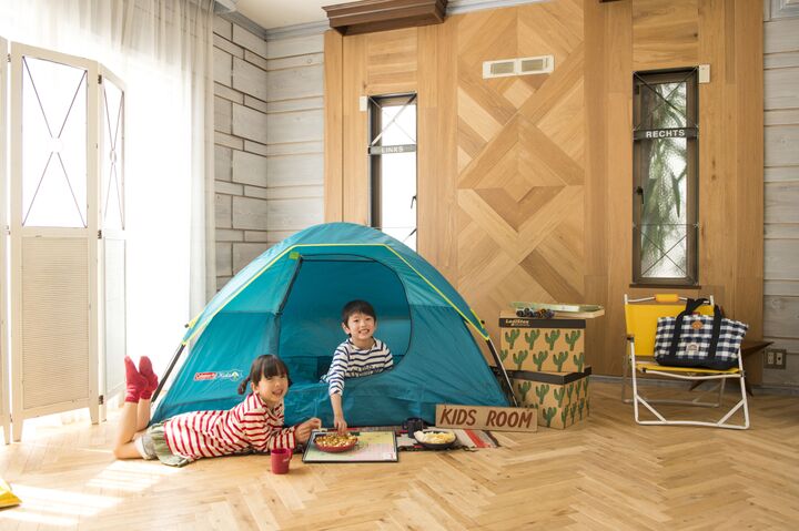 テントが子どもたちの基地に♪部屋の中でも使えるキッズドームが人気です!