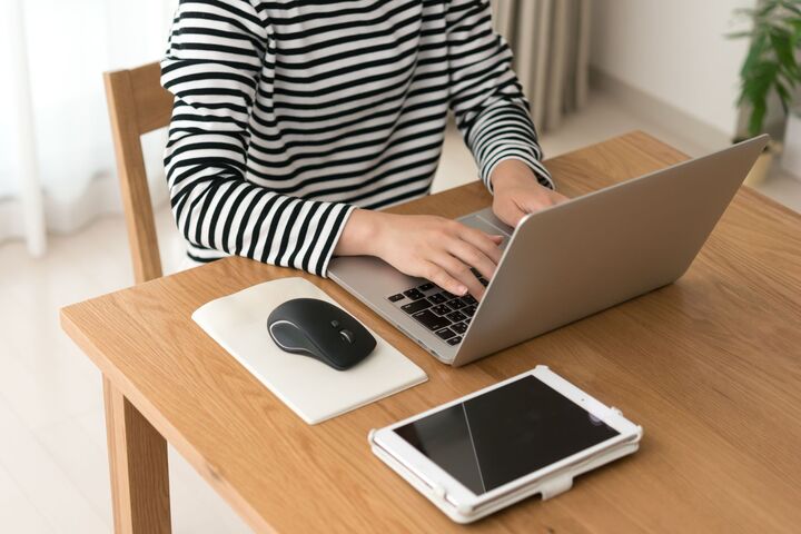 ママ100人に大調査!子どものSNS見る?見ない?