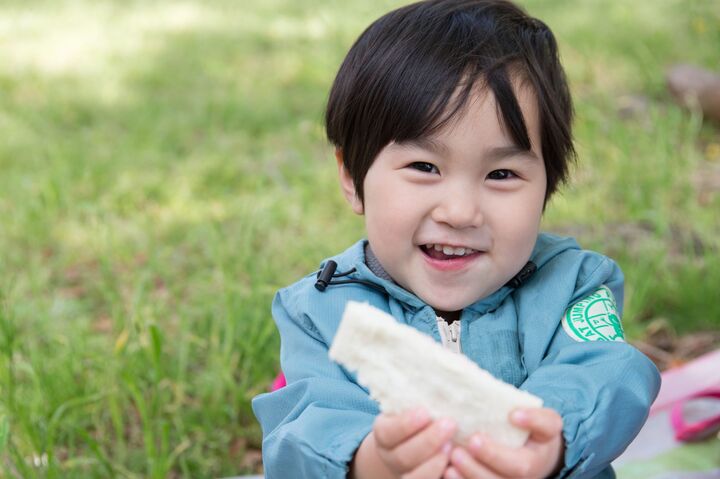 我が子ながら驚愕!この子、自分の可愛さをわかってるな…