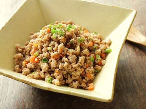作り置きして楽しちゃおう 万能そぼろの作り方 暮らしニスタ