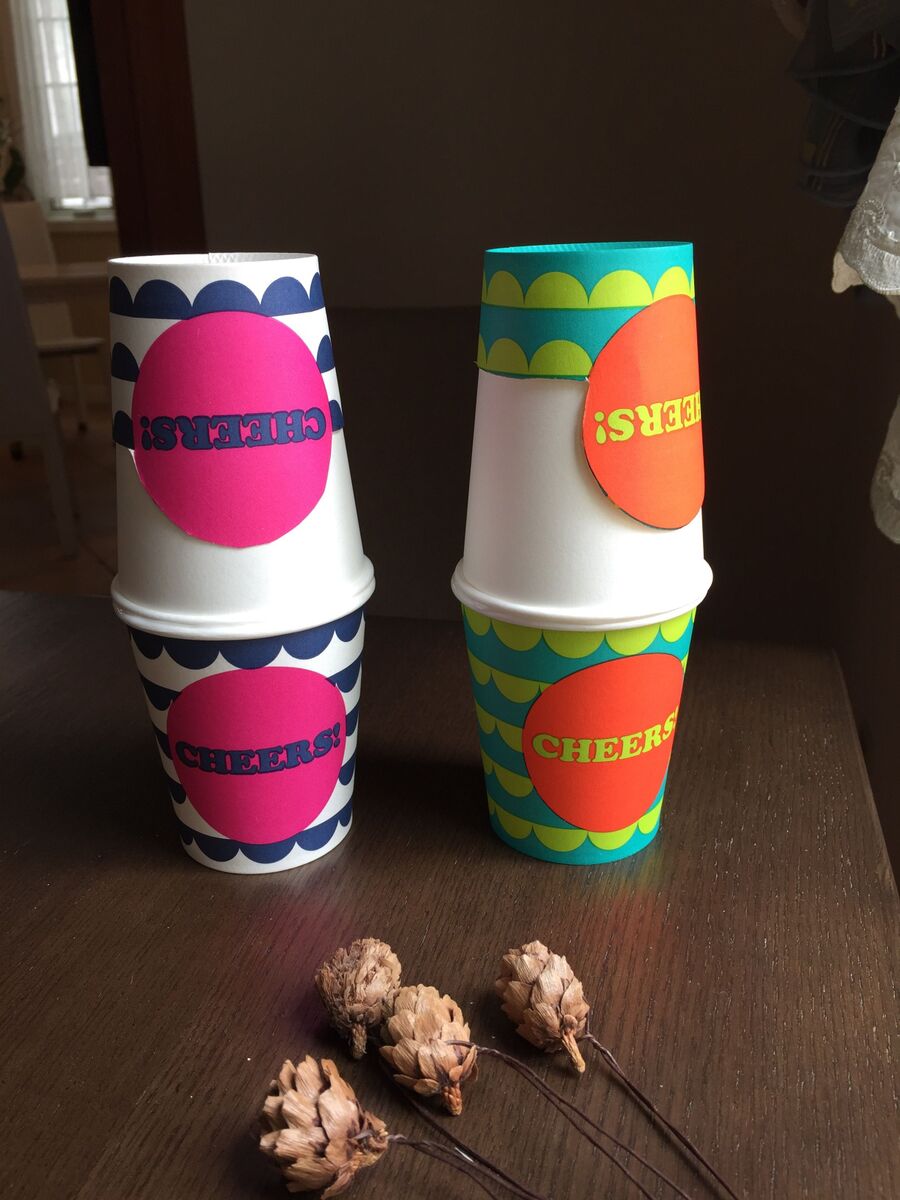 紙コップをボンドでくっつけるだけ 簡単ラッピング 暮らしニスタ 紙コップをボンドでくっつけるだけ 簡単ラッピング 暮らしニスタ