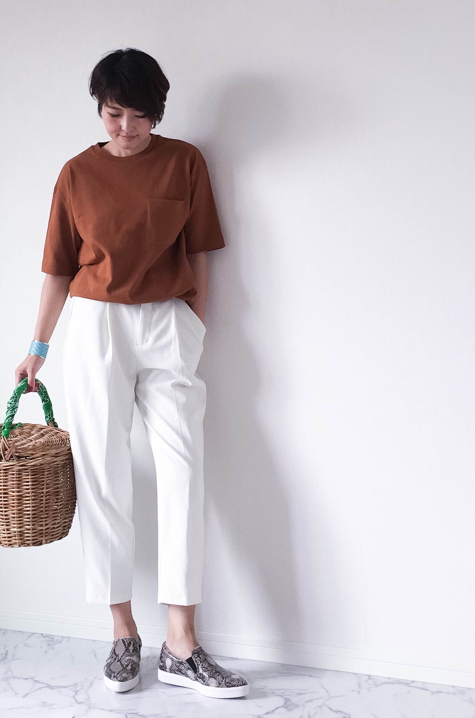 Tシャツをおしゃれに品よく着こなす♪大人コーデのルール3つ