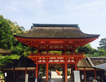 この夏は京都の北、いにしへの魂が残る「上賀茂神社」へ行こう！