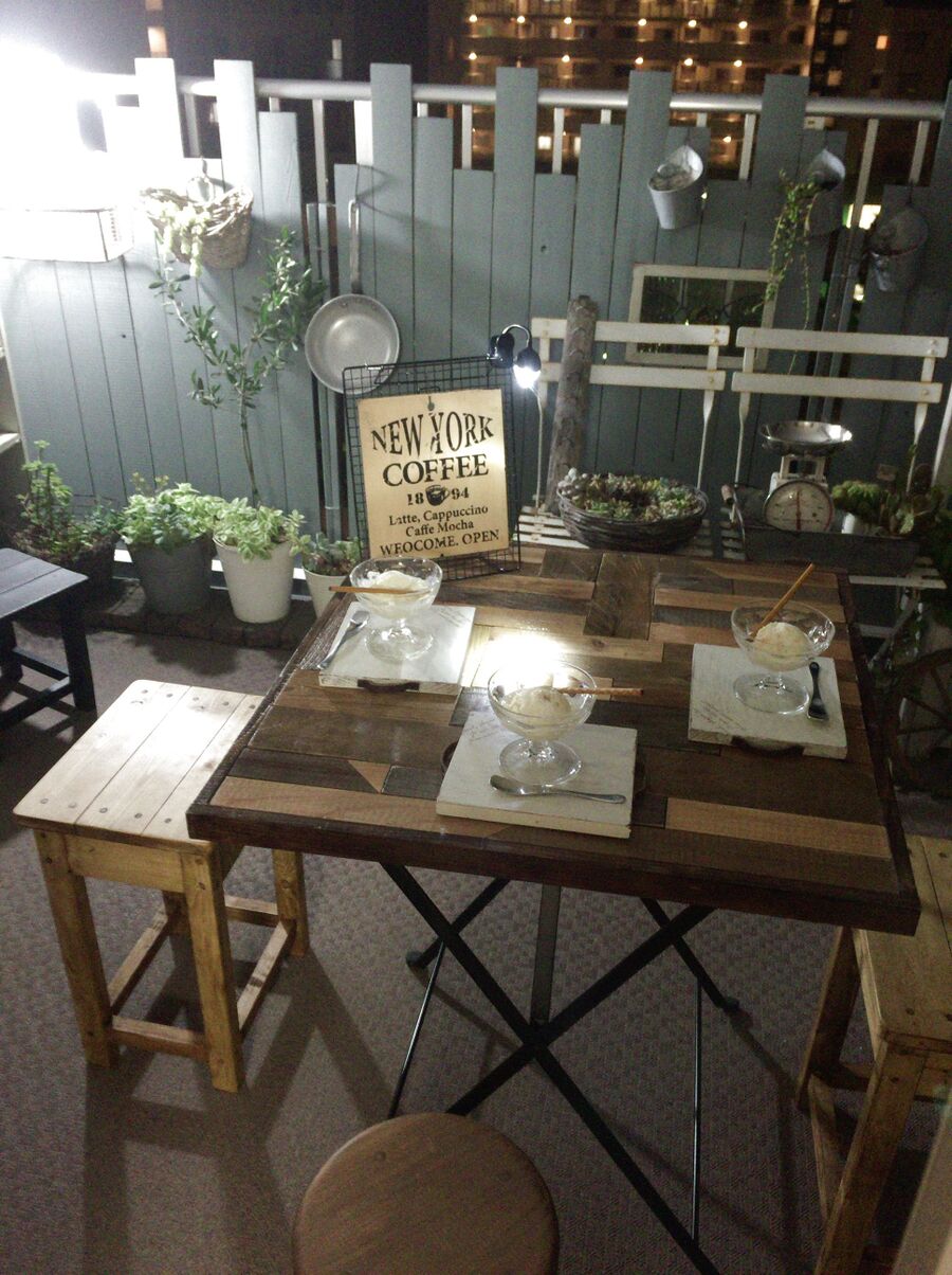 ベランダを大人カフェ風に改造 暮らしニスタ