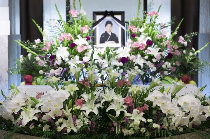 お葬式で初めて明かされた、身内のとんでもない秘密