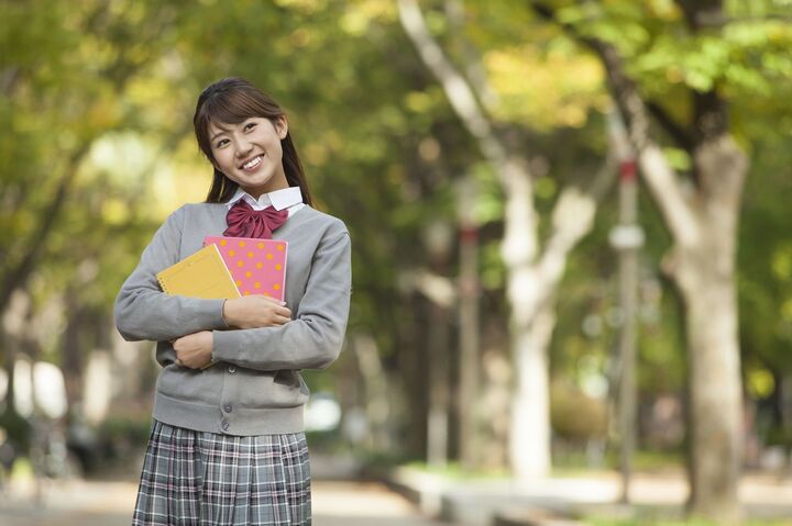 拝啓、あの頃の私へ…既婚女性100人が考える、昔の自分に言いたいこと