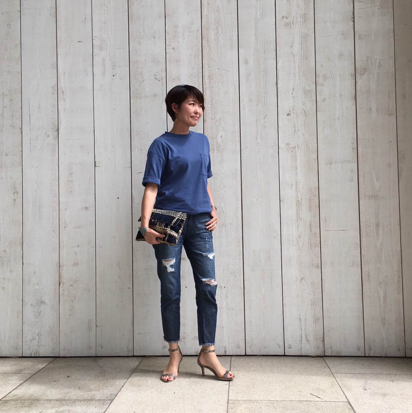 大人のファッション講座 おしゃれに見える色の取り入れ方って 暮らしニスタ