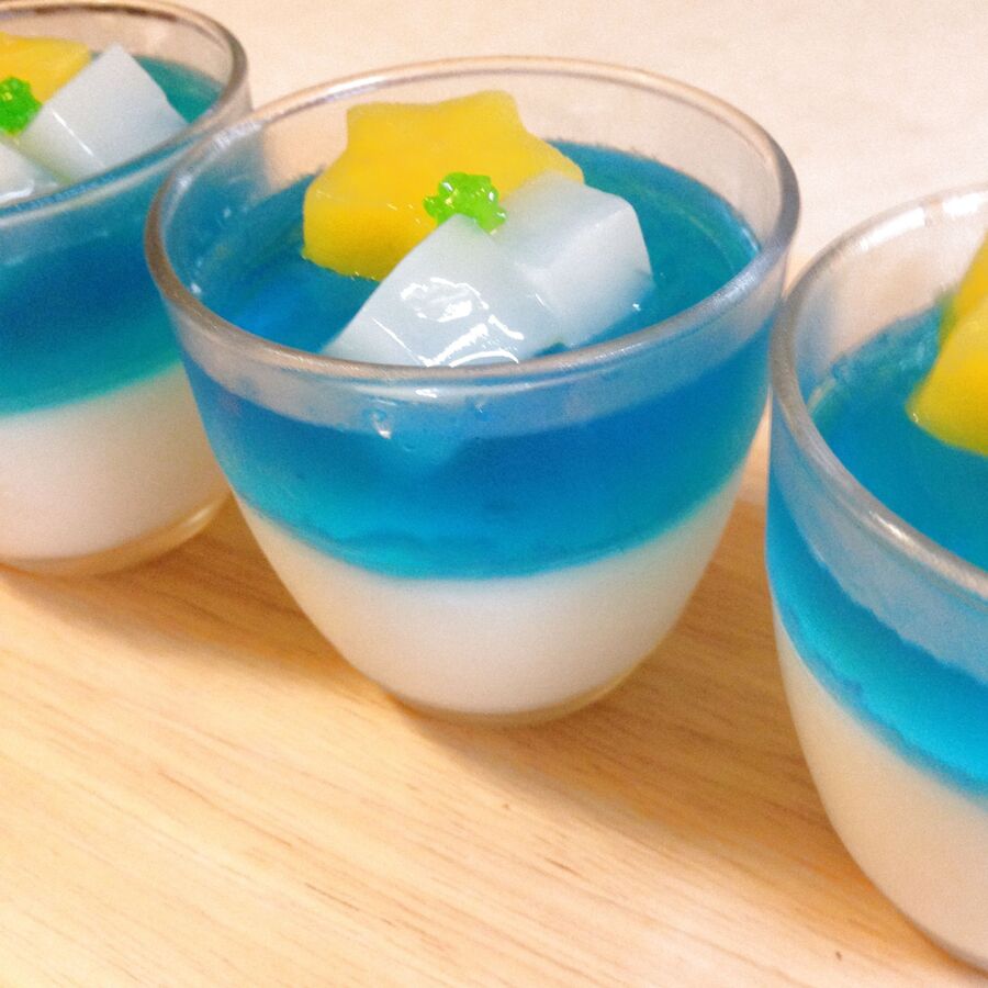 かき氷シロップとアガーで作る プルプル食感 ブルーハワイ七夕ゼリー 暮らしニスタ かき氷シロップとアガーで作る プルプル食感 ブルーハワイ七夕ゼリー 暮らしニスタ