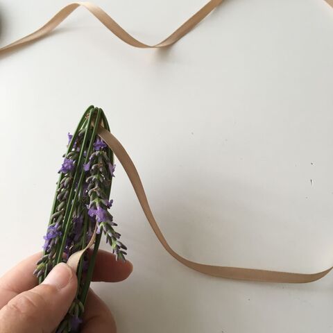 編むだけ ラベンダースティックの作り方 暮らしニスタ 編むだけ ラベンダースティックの作り方 暮らしニスタ
