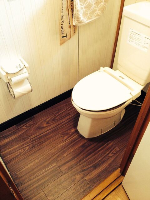 築30年トイレ改造 ひんやりしすぎる床のdiyからスタート 暮らしニスタ 築30年トイレ改造 ひんやりしすぎる床のdiyからスタート 暮らしニスタ
