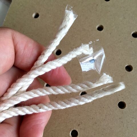 100均ボードで工具不要 ロープシェルフの作り方 暮らしニスタ 100均ボードで工具不要 ロープシェルフの作り方 暮らしニスタ