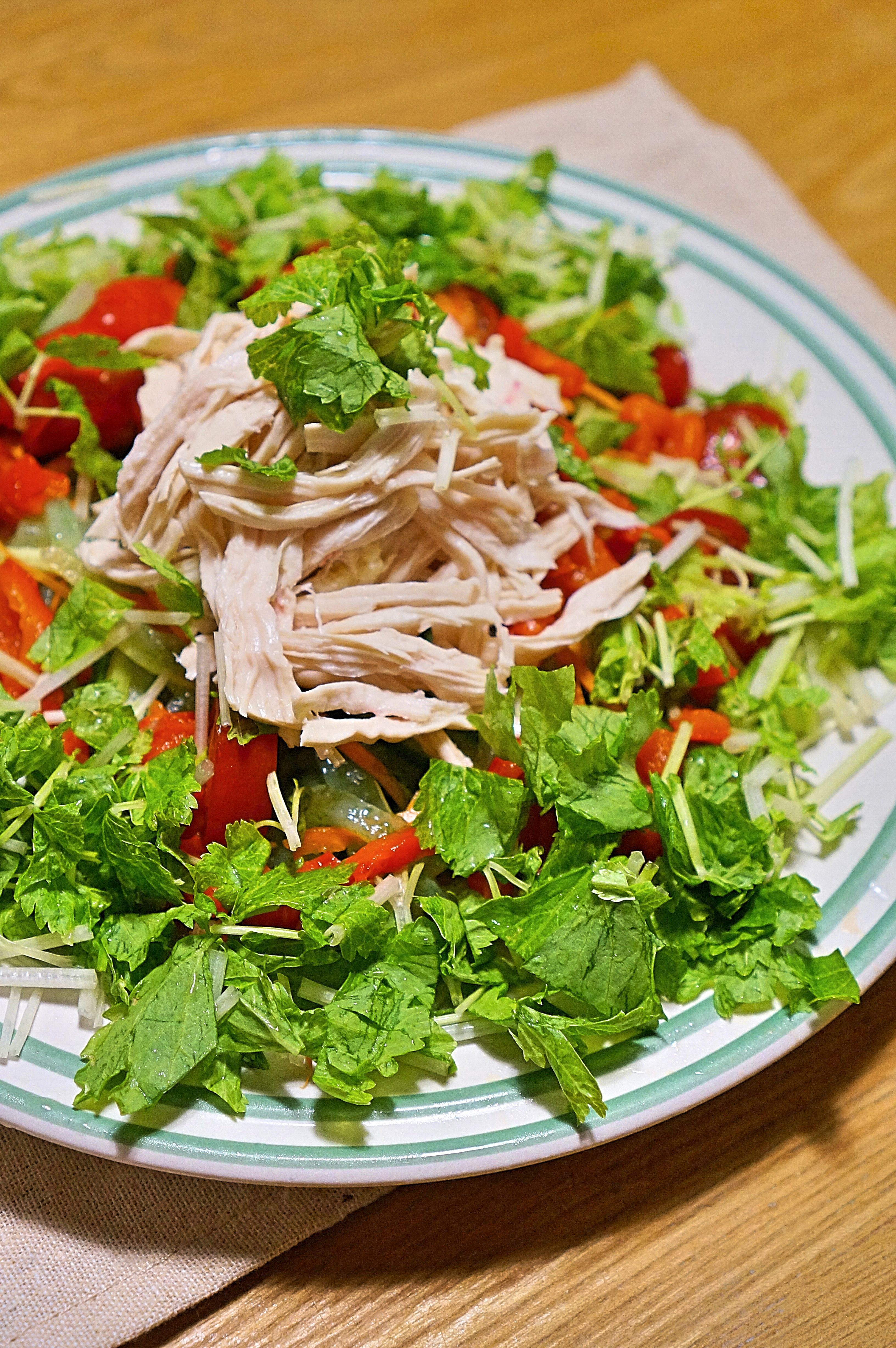 ダイエット中に食べたいサラダのレシピ30選 栄養満点で満腹感も 暮らしニスタ