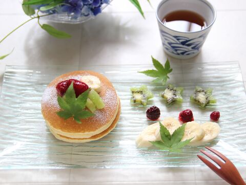 300円ショップのガラス食器を使って パンケーキで 七夕スイーツ の盛り付け 暮らしニスタ 300円ショップのガラス食器を使って パンケーキで 七夕スイーツ の盛り付け 暮らしニスタ