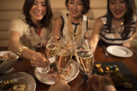 たまには飲みに行きたい ママがじょうずに外出するには 暮らしニスタ たまには飲みに行きたい ママがじょうずに外出するには 暮らしニスタ