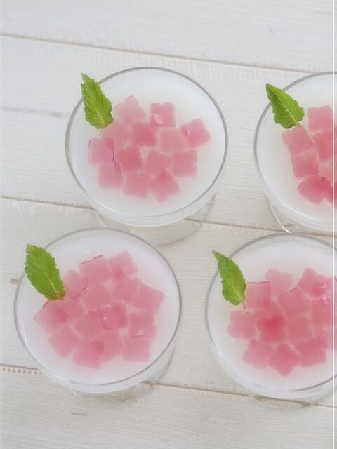 カルピスでキラキラあじさいゼリーのレシピ 暮らしニスタ カルピスでキラキラあじさいゼリーのレシピ 暮らしニスタ