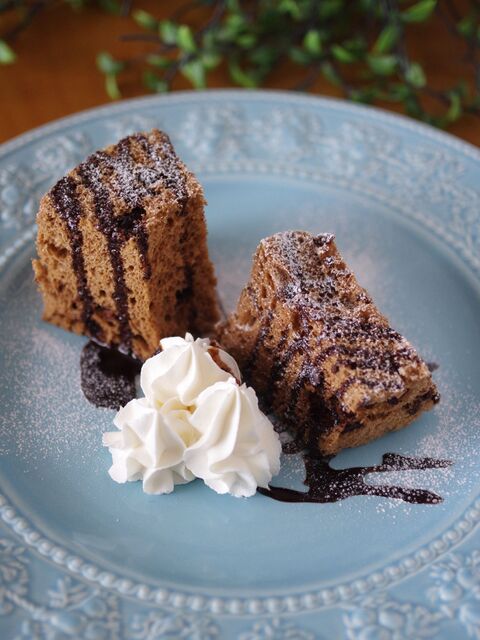レンジで簡単 ホットケーキミックス Hm のココアシフォンケーキ チョコチップ入り 暮らしニスタ レンジで簡単 ホットケーキミックス Hm のココアシフォンケーキ チョコチップ入り 暮らしニスタ