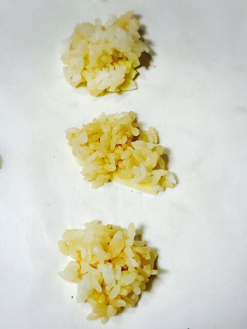 余ったごはんをレンジでチン みんな大好きカリカリせんべい 暮らしニスタ