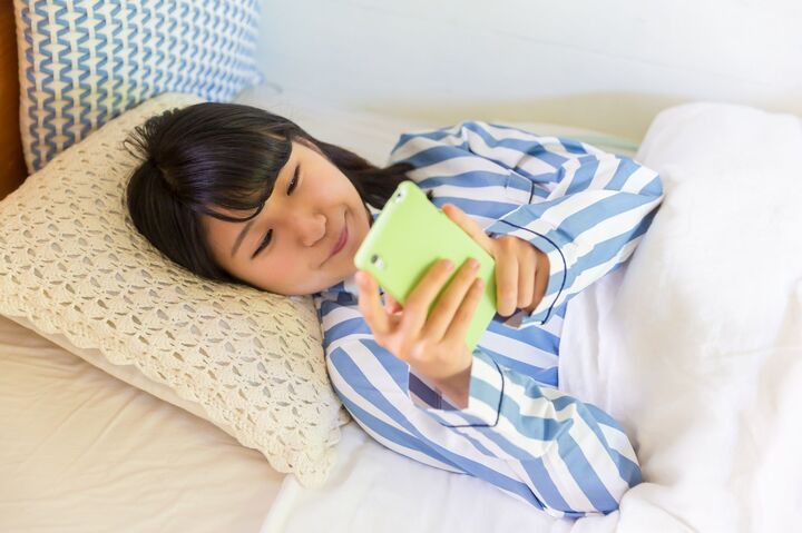 LINE依存に要注意!子どもにスマホを持たせるときに決めておきたいルール