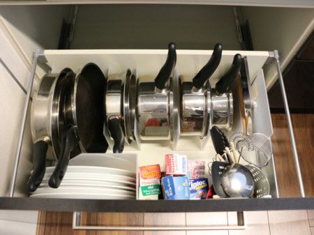 お鍋収納の10個のコツ 重ねない収納で 調理中のストレス軽減 暮らしニスタ