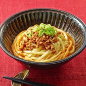 夏休み♪ふるさと麺レシピ「広島名物！汁なし担々うどん」