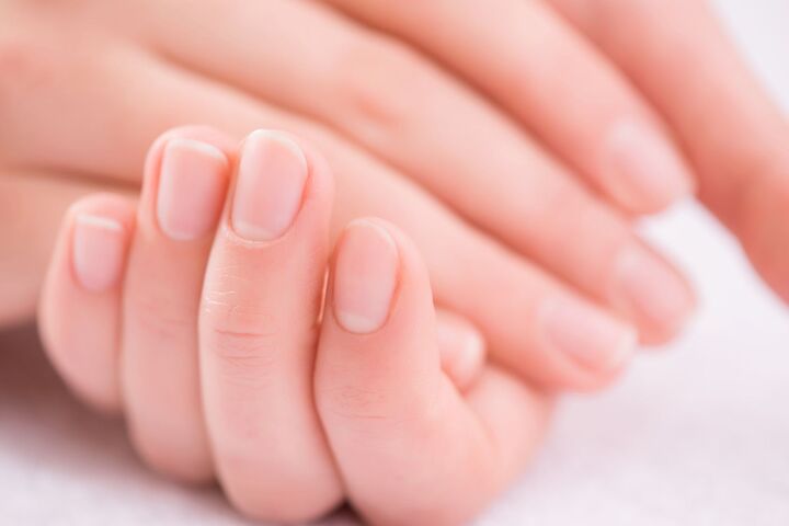加齢による爪の変化を食い止めよ!きれいな指先を作る方法3つ