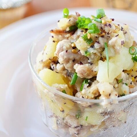 ポテト1個 ひき肉少々 メイン級にお腹満足 副菜 お手軽 味つけ簡単 暮らしニスタ