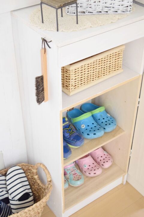 カゴを使って 可愛くスッキリな玄関収納 暮らしニスタ