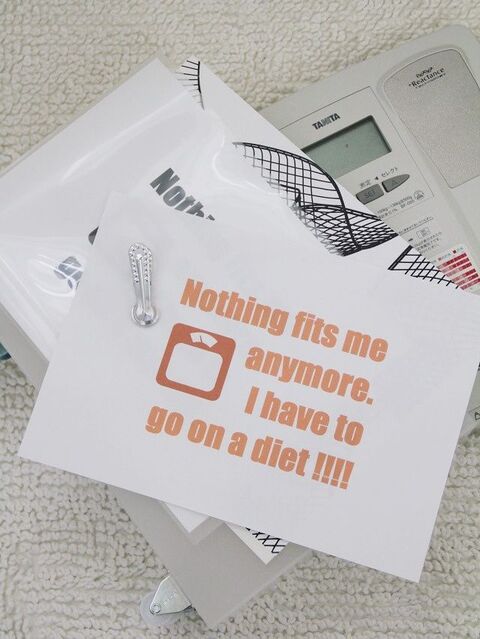 無印良品のファイルボックスを 超簡単diyで可動式の体重計入れに 暮らしニスタ 無印良品のファイルボックスを 超簡単diyで可動式の体重計入れに 暮らしニスタ