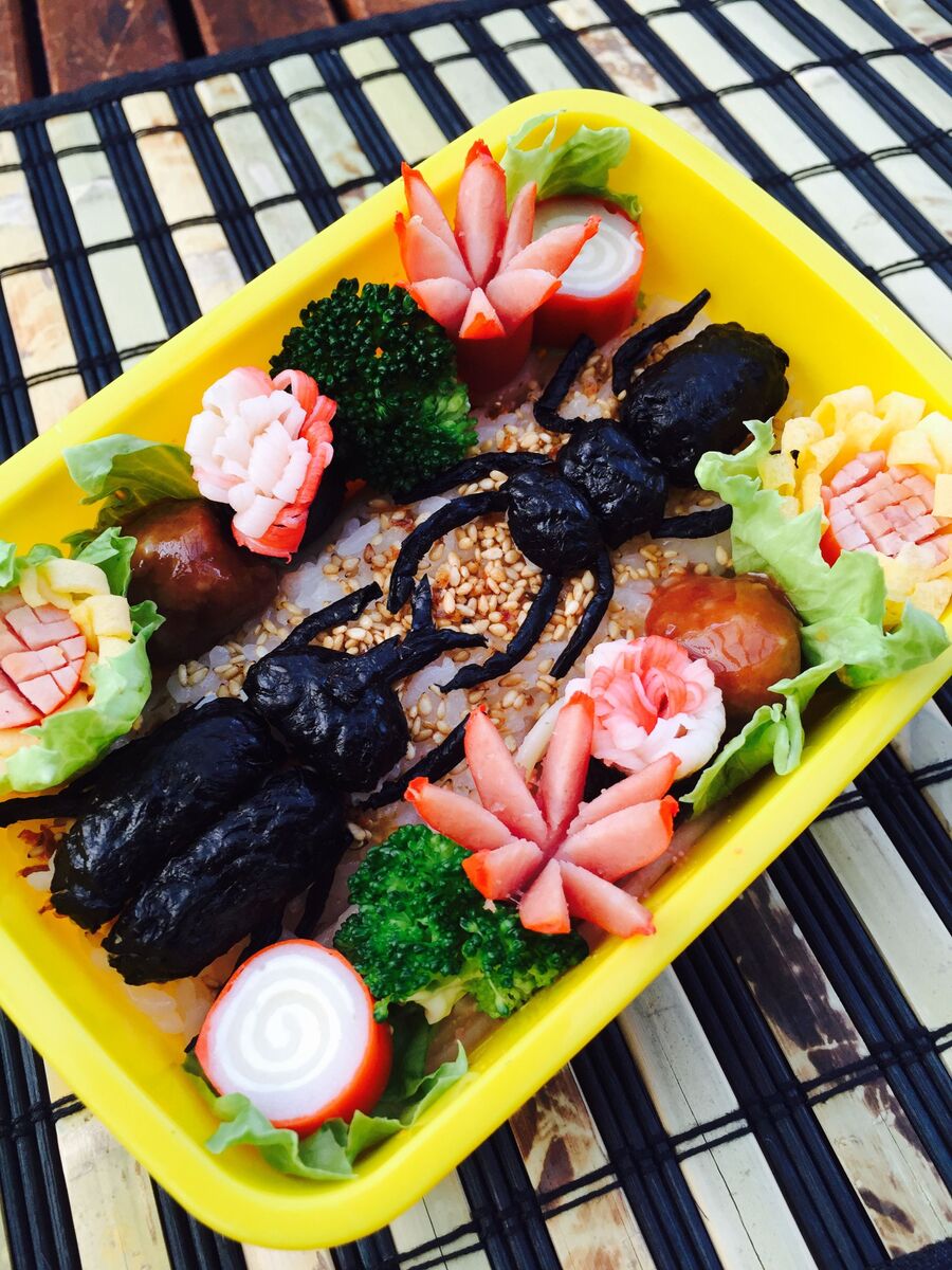 キャラ弁 おにぎりで超リアル カブトムシ クワガタの3d弁当 暮らしニスタ