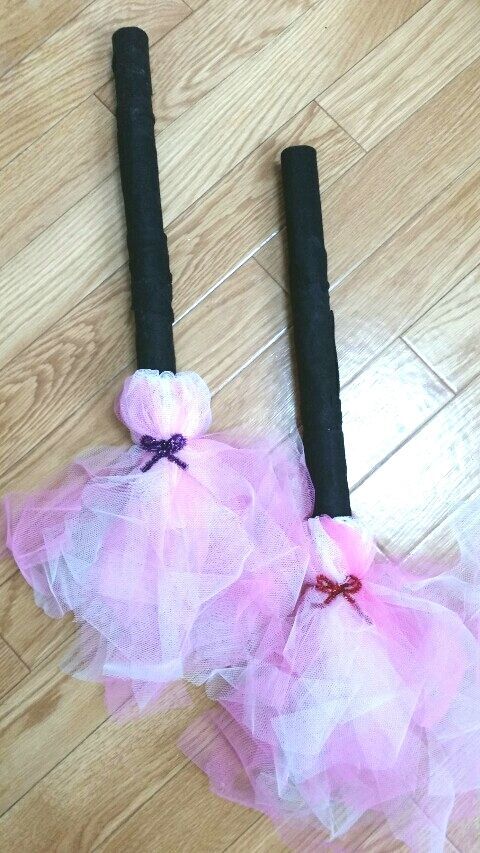 家にあるもので ハロウィンのふわふわホウキ 暮らしニスタ