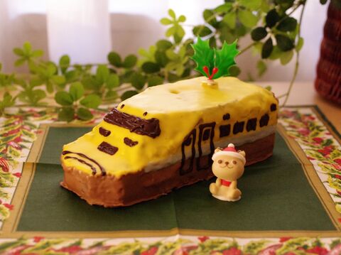 ドクターイエローの新幹線ケーキ 簡単チョコレートパウンドケーキのアレンジ 暮らしニスタ ドクターイエローの新幹線ケーキ 簡単チョコレートパウンドケーキのアレンジ 暮らしニスタ