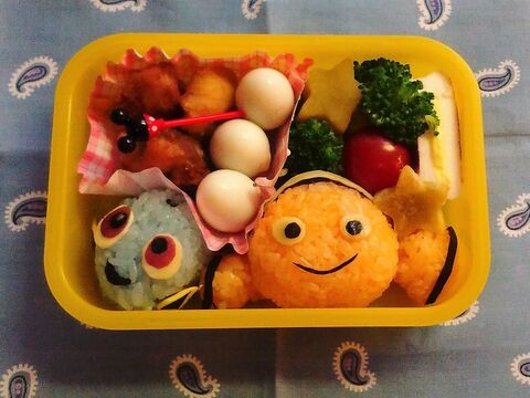 ベースは丸く握るだけ ニモ ベビードリー キャラ弁 暮らしニスタ ベースは丸く握るだけ ニモ ベビードリー キャラ弁 暮らしニスタ