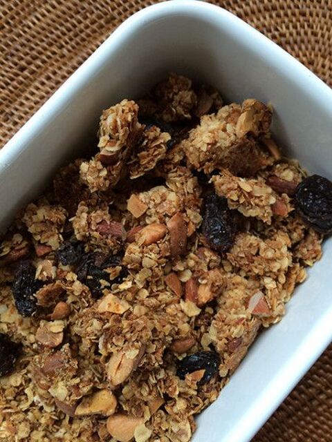 ヘルシーで女性に嬉しい グラノーラの作り方と絶品アレンジレシピ9選 暮らしニスタ