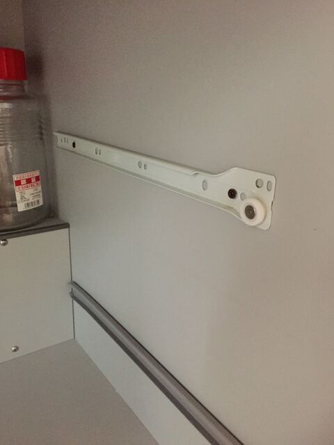 スライドレールを使った引き出しをプラス 使いやすくなったキッチン収納 暮らしニスタ スライドレールを使った引き出しをプラス 使いやすくなったキッチン収納 暮らしニスタ