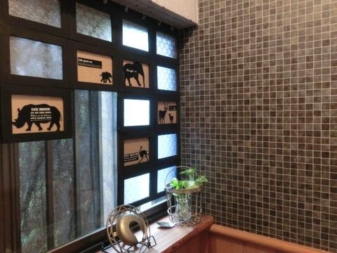 トイレの窓をdiy 気になる視線に木製ブラインド 暮らしニスタ トイレの窓をdiy 気になる視線に木製ブラインド 暮らしニスタ