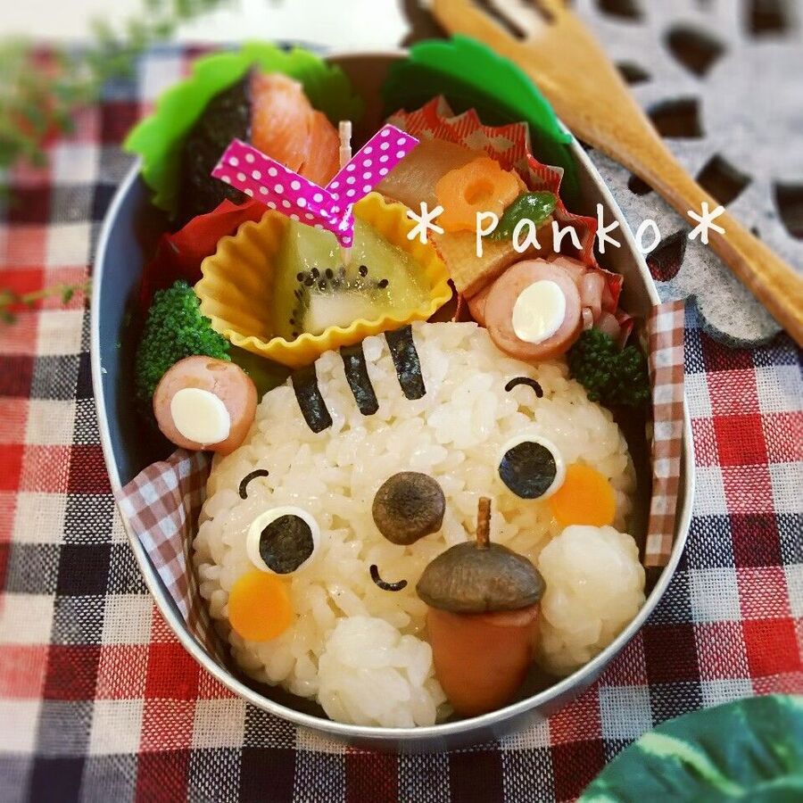 秋定番 簡単リスとどんぐりのお弁当 キャラ弁 暮らしニスタ 秋定番 簡単リスとどんぐりのお弁当 キャラ弁 暮らしニスタ