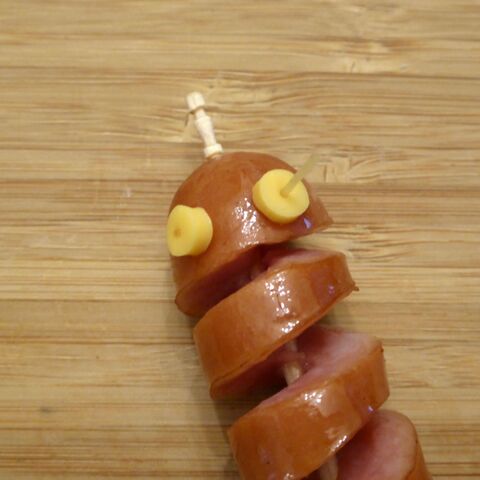 簡単キャラ弁おかず ぐるぐるウインナーミイラの作り方 暮らしニスタ 簡単キャラ弁おかず ぐるぐるウインナーミイラの作り方 暮らしニスタ