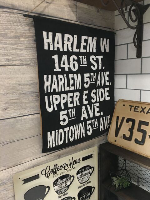 ダイソーのタペストリーで生活感のでるカレンダーをお洒落に隠そう 暮らしニスタ