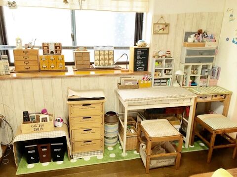 リビングdiy 板壁柄壁紙でナチュラル可愛い空間作り 暮らしニスタ リビングdiy 板壁柄壁紙でナチュラル可愛い空間作り 暮らしニスタ