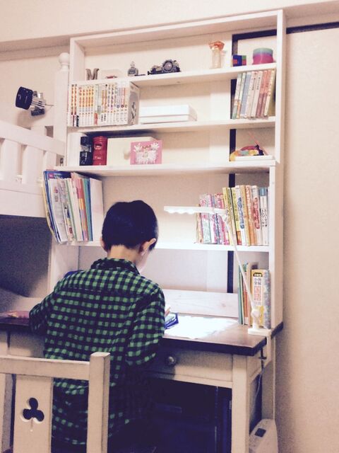 Diy 既存の学習机を改良し 使いやすい棚を作成 暮らしニスタ Diy 既存の学習机を改良し 使いやすい棚を作成 暮らしニスタ