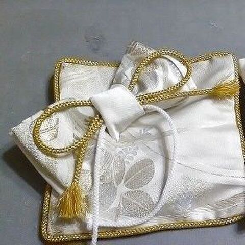 和装婚 古い帯を使ってリングピローの作り方 暮らしニスタ 和装婚 古い帯を使ってリングピローの作り方 暮らしニスタ