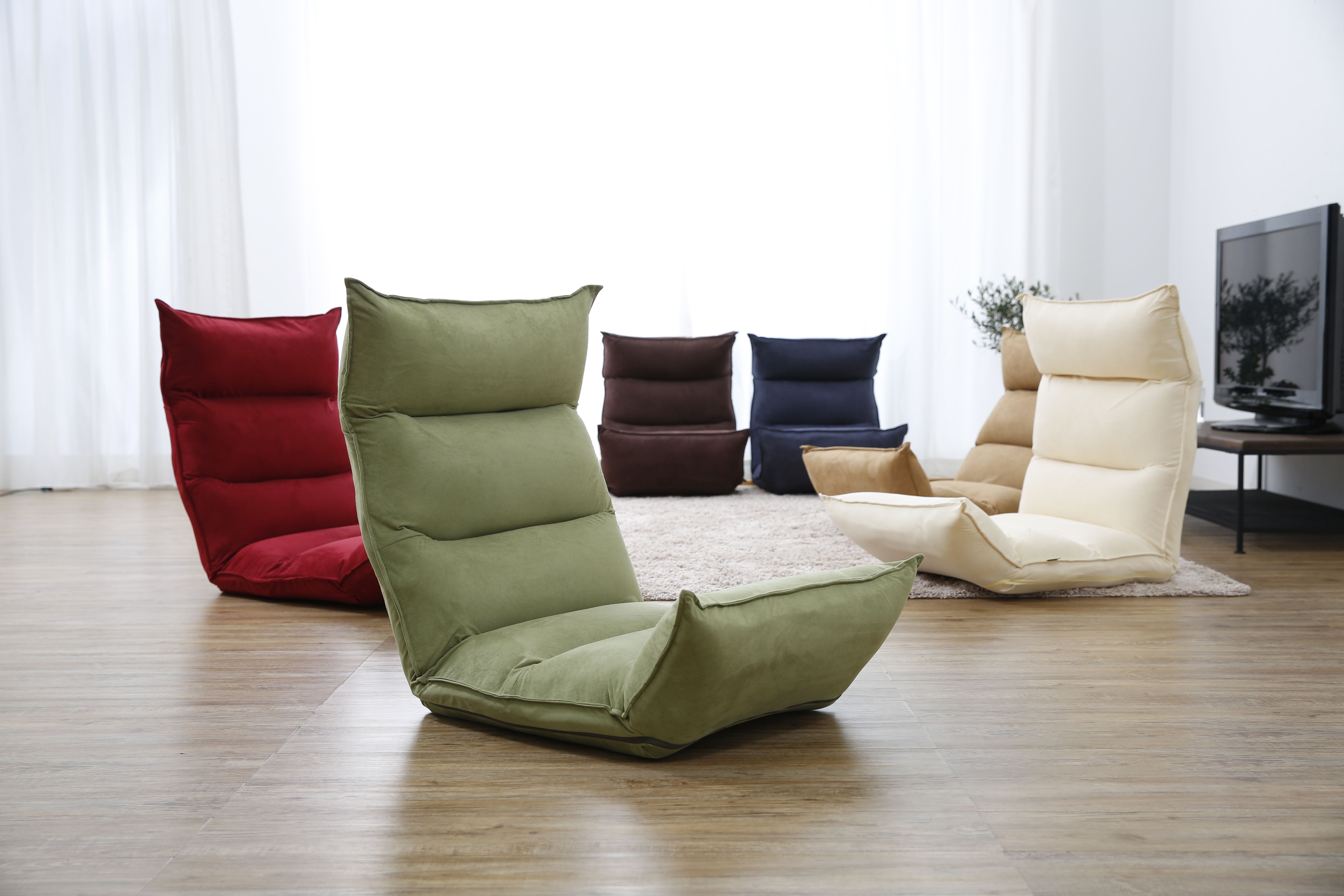 もう離れられない罪な心地よさ!従来の座椅子にはない「低反発+高反発」夢のコラボ