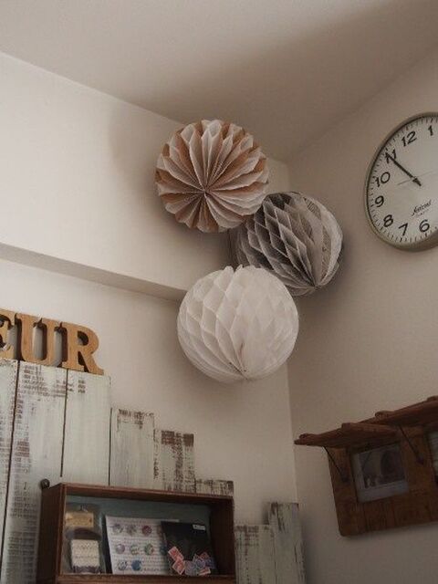 簡単 プチプラ 100均半紙をベースにオシャレでナチュラルなハニカムボール 暮らしニスタ 簡単 プチプラ 100均半紙をベースにオシャレでナチュラルなハニカムボール 暮らしニスタ